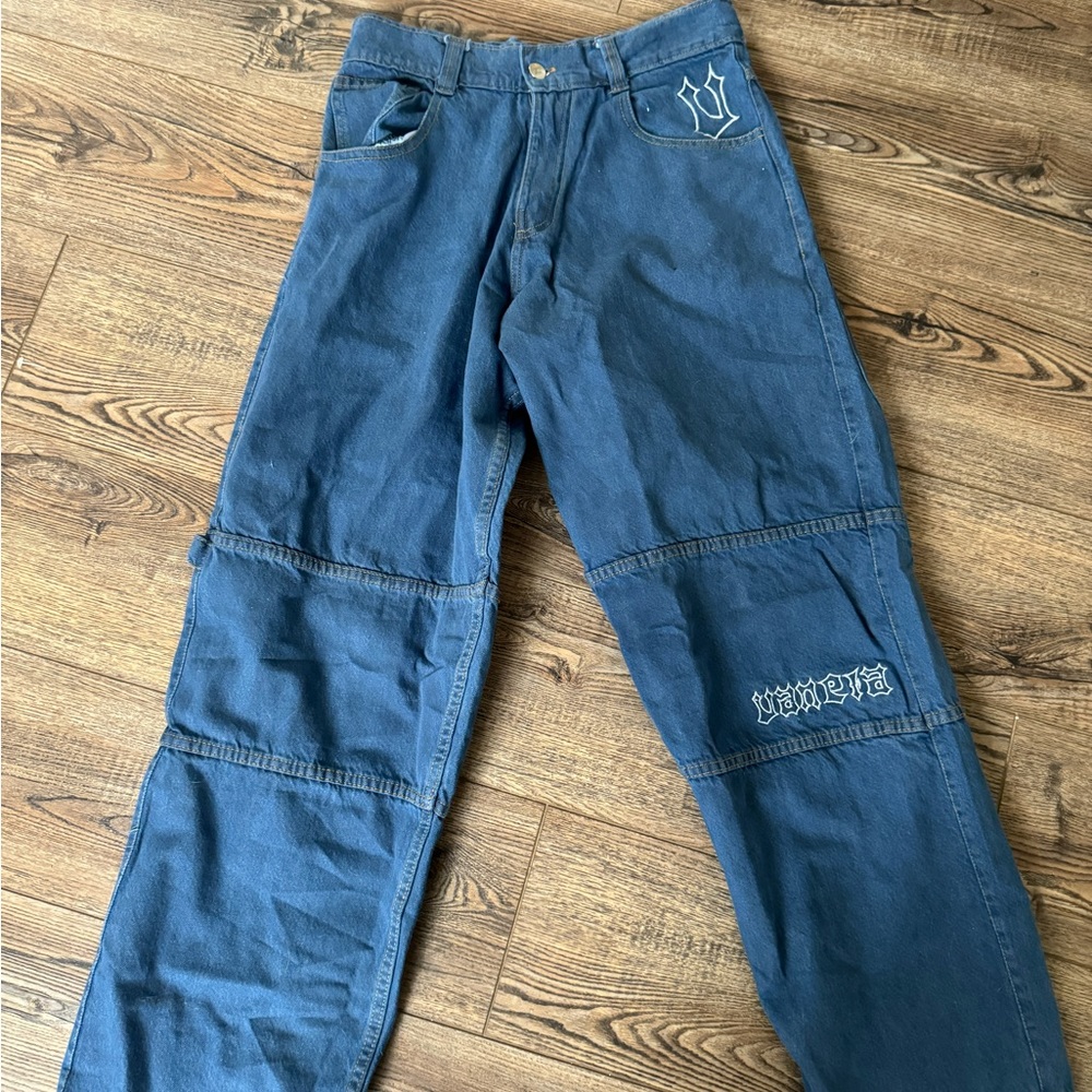 medium/dark wash baggy jeans low rise size XS but runs larger